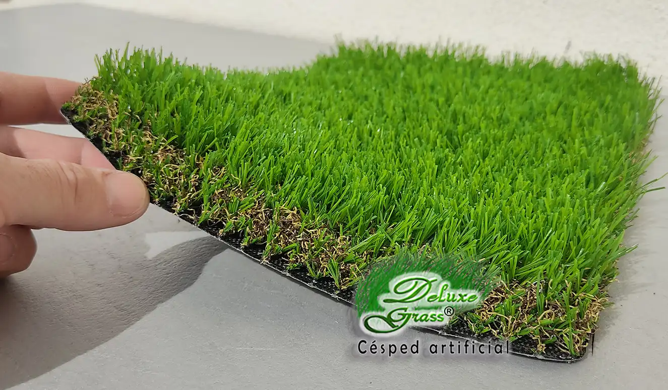 cesped-artificial-jardines-36mm-lv2.36 deluxegrass-wbp-1